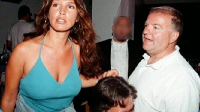 Alldaynews.gr Η Βάνα Μπάρμπα πήρε το σπίτι του Μιχάλη Ασλάνη στη Μύκονο