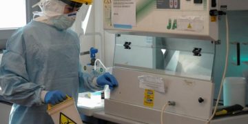 Επιστήμονες: Οι 2 ημερομηνίες «κλειδιά» για κορωνοϊό – Η πρόβλεψη για Ελλάδα