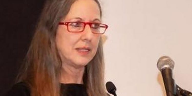 Alldaynews.gr Καθηγήτρια Ανοσολογίας Ειρήνη Αθανασάκη: Είμαστε μια ανάσα πριν από το εμβόλιο!