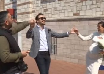 Θεσσαλονίκη: Ο έρως και ο γάμος κορωνοιό δεν κοιτούν! (video)