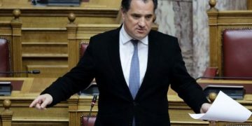 Προκλητικός Άδωνης: Να δώσουμε παραπάνω επίδομα για να γίνετε 300 κιλά;[video]