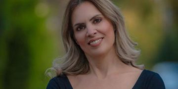 Alldaynews.gr Με αιχμηρό κείμενο -που δεν δημοσιεύτηκε- αποχώρησε η Αγγ. Σπανού από την Athens Voice