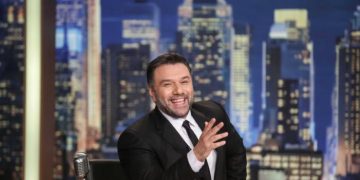 Alldaynews.gr «Δεν μπορεί να χάνουμε ζωές και να ασχολούμαστε με μ@@@ίες!» – Σκληρή απάντηση Αρναούτογλου σε Κανάκη