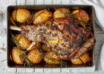 Ψητό αρνί στη γάστρα ή το ταψί πιο εύκολο από ποτέ