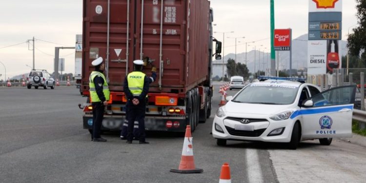 Alldaynews.gr Δολοφονία ΣΟΚ στον Ασπρόπυργο. Πυροβόλησαν και σκότωσαν οδηγό νταλίκας