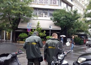 Άνδρες της Δημοτικής Αστυνομίας Θεσσαλονίκης εντόπισαν 11χρονη που είχε εξαφανιστεί