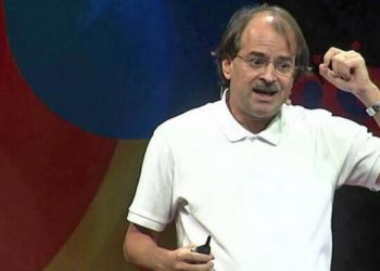 Κορυφαίος Ελληνας επιδημιολόγος προειδοποιεί: «Θα τιναχτούν όλα στον αέρα – Δεν μπορείς να διατηρήσεις στα τυφλά την πορεία της επιδημίας»