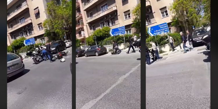 Alldaynews.gr Βίντεο: Καταγγελία για επίθεση από συνοδούς επισήμου- Αστυνομικοί σταμάτησαν, τον πέταξαν κάτω μαζί με το μηχανάκι του, και άρχισαν να τον χτυπούν και να τον βρίζουν