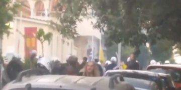 Η Χρυσή Αυγή και ο Παναγιώταρος στον Άγ. Νικόλαο Κορυδαλλού – 18 προσαγωγές – Τι είδε η ΕΛΑΣ (Video)