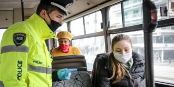 Πρόστιμο 150 ευρώ σε όσους δεν φορούν μάσκα …Αλλά δεν θα παρέχονται δωρεάν