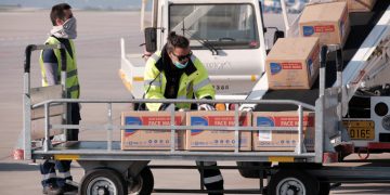 Alldaynews.gr Ούτε σε κατασκοπική ταινία! Το Βερολίνο κατηγορεί για “πειρατεία” τις ΗΠΑ σε αεροσκάφος με μάσκες