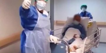 Alldaynews.gr Συγκινεί 52χρονος που βγήκε από τη ΜΕΘ – «Μου έπιασε το χέρι γιατρός και μου είπε θα σε κάνω καλά» (video)