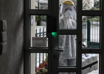 Κορωνοϊός: Ξεκίνησαν τα τεστ κατ’οίκον από τις Κινητές Μονάδες Υγείας (pics)
