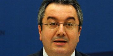 Ηλίας Μόσιαλος: Έτσι θα βγούμε από την καραντίνα