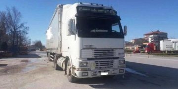 Alldaynews.gr Κρήτη: Θανατηφόρο τροχαίο νωρίς το πρωί στην παραλιακή λεωφόρο – Νταλίκα παρέσυρε άντρα