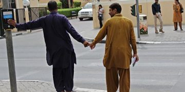 Θήβα: Έπαθαν σοκ οι κτηνοτρόφοι όταν αντίκρισαν όργια μεταξύ Πακιστανών σε καλύβα!