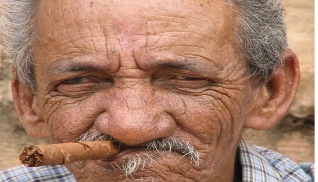 Alldaynews.gr Μοσχάτο: Κατήγγειλε στην Αστυνομία τον 85χρονο πατέρα της ως κρούσμα κορωνοϊού