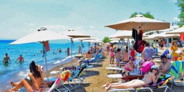 Alldaynews.gr Πάμε παραλία αλλά…Καθηγητής του ΑΠΘ εξηγεί πώς θα κάνουμε μπάνια φέτος