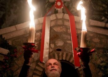 Πάσχα: Ποιοι φοβούνται τα ανοικτά μεγάφωνα στην Θεία Λειτουργία;