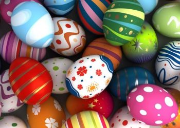 5 κόλπα για το σωστό βάψιμο των πασχαλινών αυγών