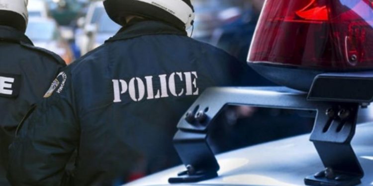 Alldaynews.gr Α.Τ. Περιστερίου: Πρόστιμα άσκοπης μετακίνησης σε γιατρούς και δημοτικούς συμβούλους που πήγαν στο τμήμα