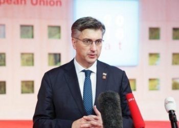 Κορωνοϊός: Η Κροατία μας βάζει τα γυαλιά – Αύξηση κατώτατου μισθού στα 725€ καθαρά!