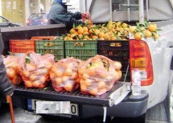 Πρόστιμο 6.000 ευρώ σε 56χρονο για παράνομο υπαίθριο εμπόριο