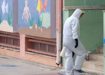 Απολύμανση σχολείου