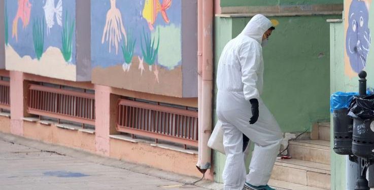 Alldaynews.gr Απολύμανση σχολείου