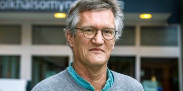 Alldaynews.gr «Μην κλείνετε τον κόσμο μέσα»: Γιατί ο Σουηδός Τσιόδρας απορρίπτει ασυζητητί την καραντίνα