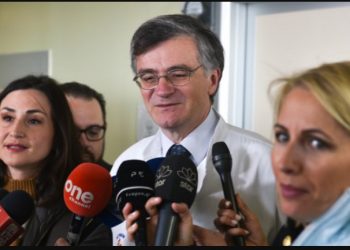 Σωτήρης Τσιόδρας: Λάθος η χρήση της μάσκας-Προσοχή Κίνδυνος