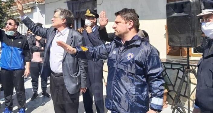 Εκρηκτική ένταση στη Λάρισα: Οργισμένοι Ρομά στους δρόμους – Σε ρόλο «πυροσβέστη» Τσιόδρας-Χαρδαλιάς (Videos)