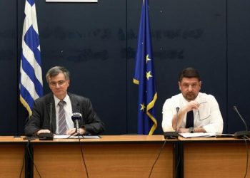 Μέχρι τις 27 Απρίλη οι περιορισμοί κυκλοφορίας – Τσιόδρας: Άλλοι 9 νεκροί – Τι είπε για τις μάσκες-κλιματιστικά