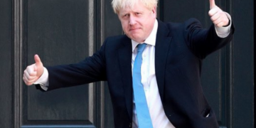 Εξιτήριο για τον Μπόρις Τζόνσον που νίκησε τον κορωνοϊό!