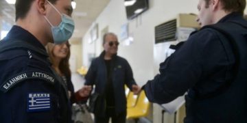 Alldaynews.gr έλεγχος-αστυνομία-κορονοϊός-741x486