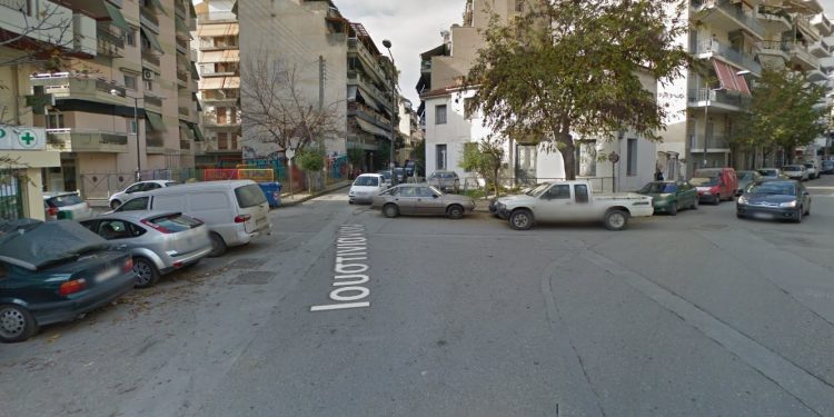 Alldaynews.gr ΠΡΙΝ ΑΠΟ ΛΙΓΟ: Θρίλερ στη Λάρισα. Άνδρας βρέθηκε νεκρός στον δρόμο