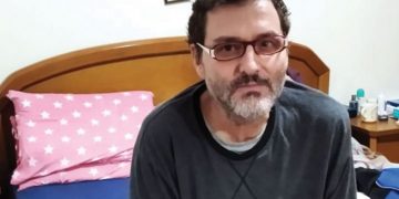 Δημήτρη, τι θυμάσαι από τις 25 μέρες στην εντατική; Η μάχη του με τον Κορωνοϊό