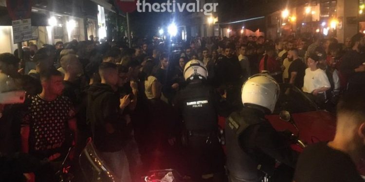 Alldaynews.gr Θεσσαλονίκη: Ένταση και ξύλο στην Κορομηλά – Συνωστισμός στα take away για ένα ποτάκι (pics, video)