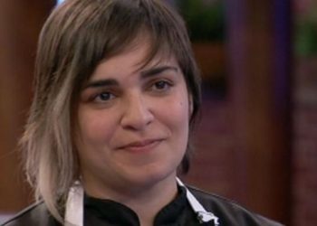 Ξέσπασμα στο MasterChef για την βίγκαν Ντέμη – “Τρώει σαλάμια και τυριά στις 3 τη νύχτα” (video)