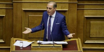 Alldaynews.gr Βελόπουλος για Τσιόδρα και Σύψα: Παίρνουν λεφτά από το πανεπιστήμιο για εργασίες σε φαρμακοβιομηχανίες