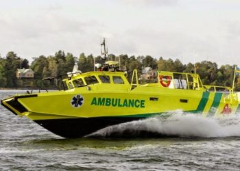 Τρία πλωτά ασθενοφόρα σε Κυκλάδες και Δωδεκάνησα φέτος το καλοκαίρι