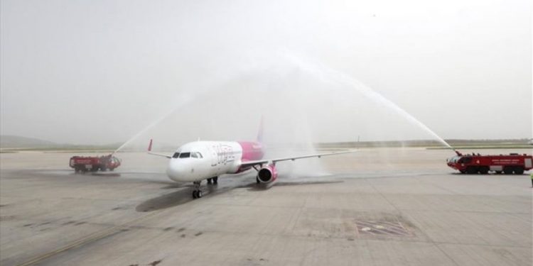 Alldaynews.gr Δρομολόγια προς Ελλάδα από τον Ιούλιο – Σε ποια νησιά θα κατεβαίνουν Άγγλοι τουρίστες