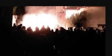 Alldaynews.gr Πέλλα: Έκαψαν ξενοδοχείο που θα φιλοξενούσε πρόσφυγες