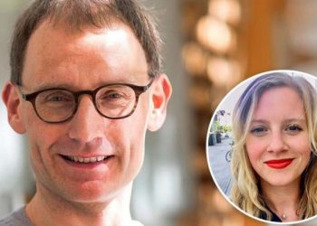 Παραιτήθηκε ο «Τσιόδρας» της Βρετανίας μετά από σκάνδαλο – Έσπασε την καντίνα για την ερωμένη του[photos]