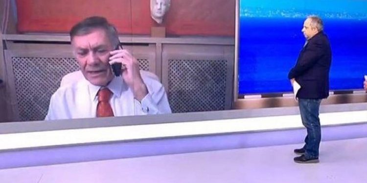 Χαμός στον «αέρα» του ΣΚΑΪ: «Κόλλησα κορονοϊό σε εκπομπή σας»[video]