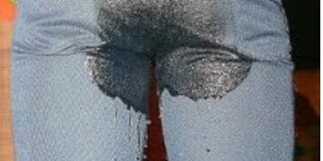 Γλυφάδα: Τραγουδιστής μπήκε σε καφέ “κατουρημένος” και σε κατάσταση Σοκ!