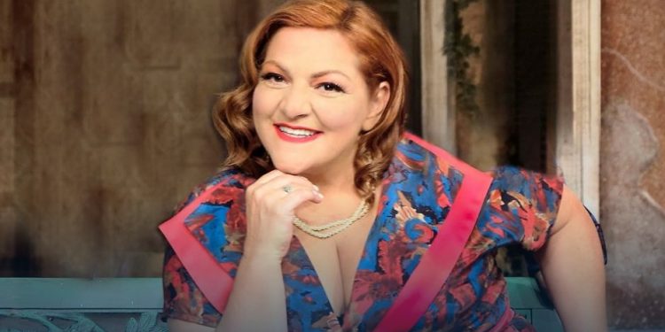 Alldaynews.gr Βίκυ Σταυροπούλου: «Είχα πάντα τον πιο ωραίο γκόμενο του σχολείου»