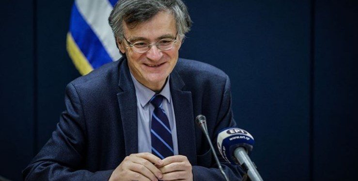 Alldaynews.gr Σμαραγδής: Ο Τσιόδρας θα μπορούσε να γίνει ταινία