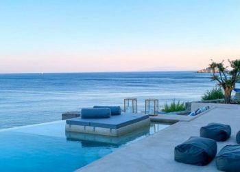 ΤΖΑΜΠΑ Διακοπές Φέτος!! Πολυτελείς βίλες από €50 την ημέρα