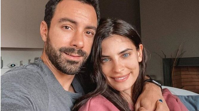 Alldaynews.gr «Πειραματόζωα» για τη δημοσιότητα Τανιμανίδης-Μπόμπα! Ο κορωνοϊός, η ανεργία και ο εθελοντισμός του «ζευγαριού της Αγίας Παρασκευής»